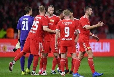 欧冠尤文图斯vs埃因霍温比分预测