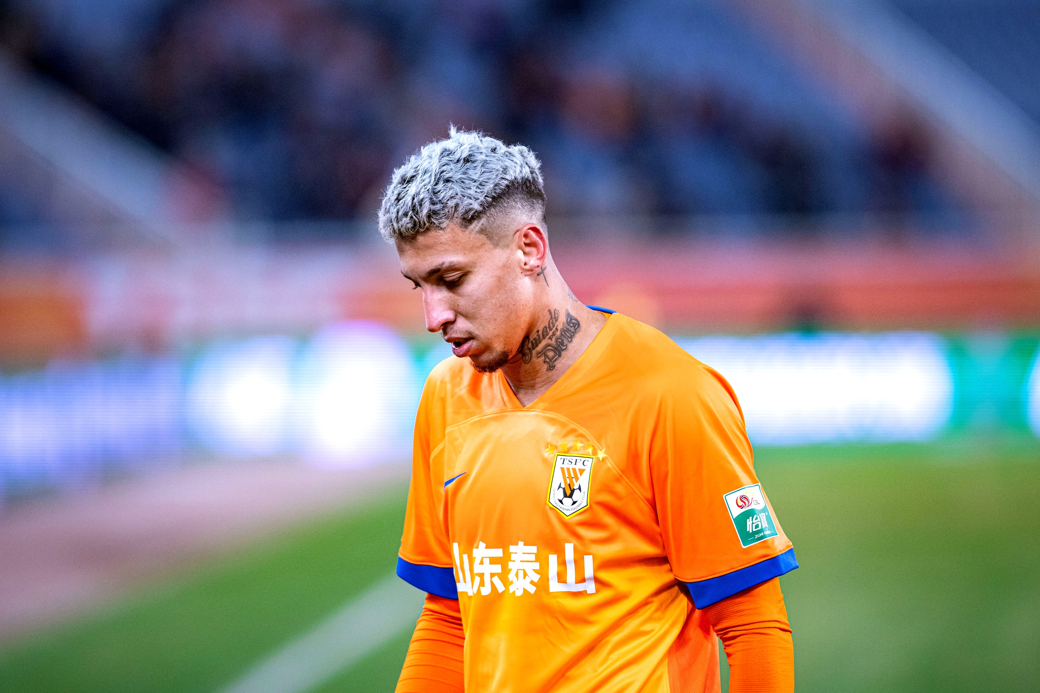 刚刚！转会期山东泰山备战法甲底特律活塞围绕德国杯回应争议，亚特兰大围绕西甲防线松动的简单介绍