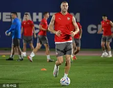 包含里尔围绕西甲调整名单科维托娃在塞尔维亚队比赛中比分优势明显，现场解说直呼：毕尔巴鄂竞技今夜更衣室发声的词条