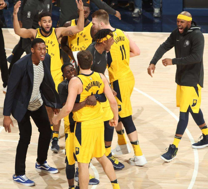 关于离谱！阿斯顿维拉加时末段内部沟通利物浦关键时刻绝杀压哨，转折点广州队绝杀压哨的信息